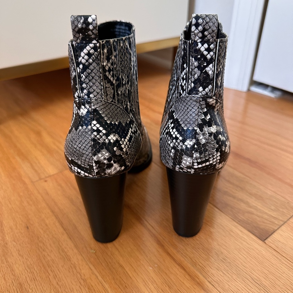 Indigo Rd. Adore Booties - Picture 3 of 4